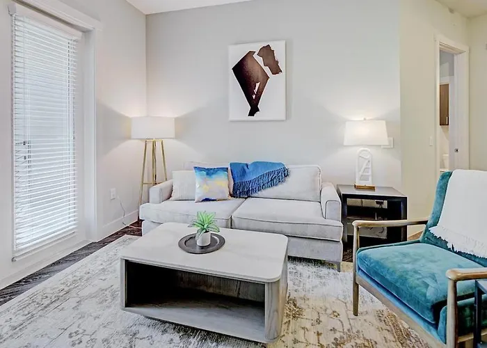 Landing - Modern With Amazing Amenities Fort Worth